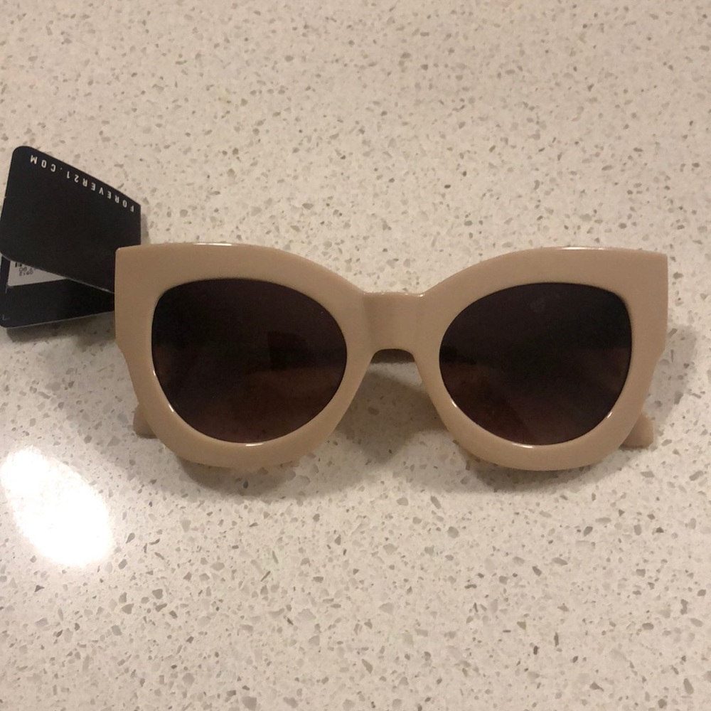 Cream sunglasses new with tags forever21